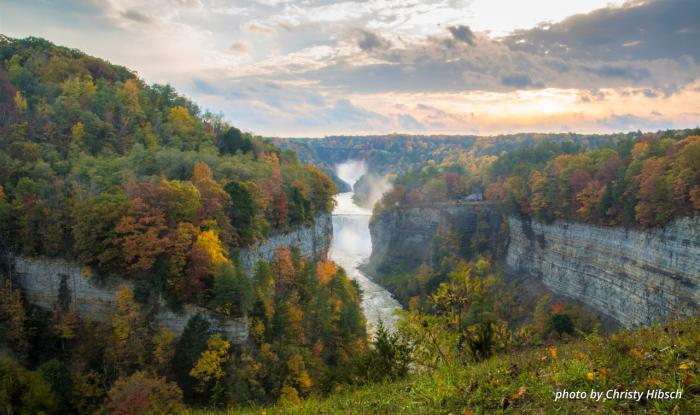 Explore Letchworth State Park Wyoming